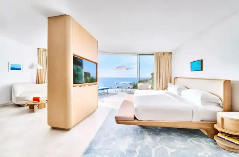 Best Five-Star Suites Options: The Definitive Guide