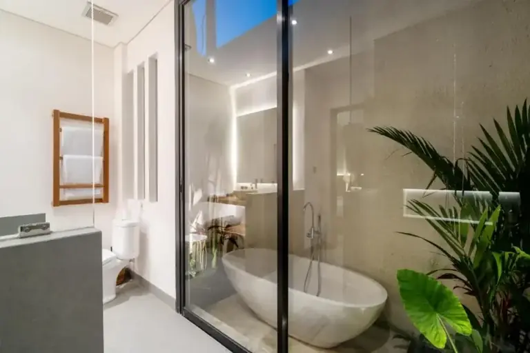 How to Avoid Five-Star Suites Risks: The Definitive Guide