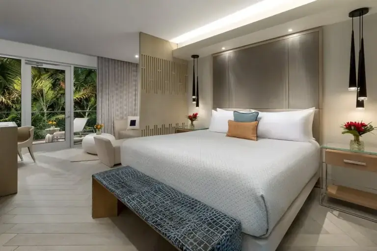 Luxury Five-Star Suites USA: The Definitive Guide